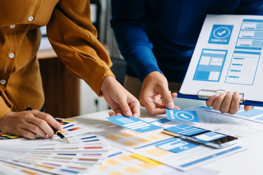 Close,Up,View,Of,Ui,Developer,Team,Brainstorming,On,Their